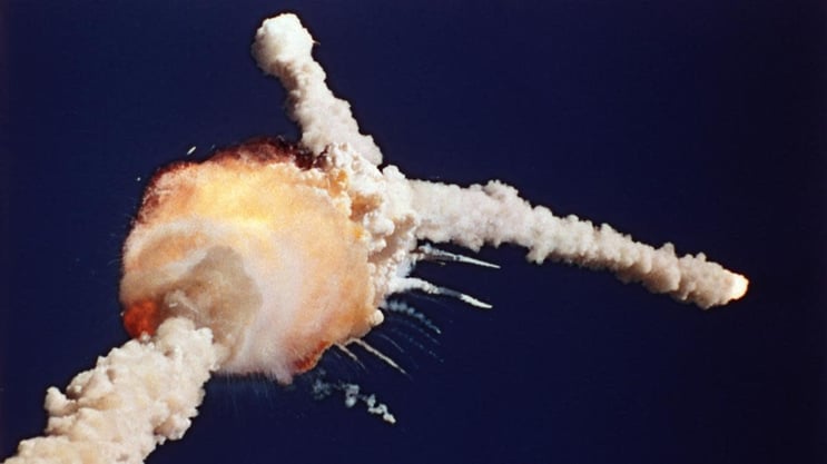 photo taken of the Challenger disaster